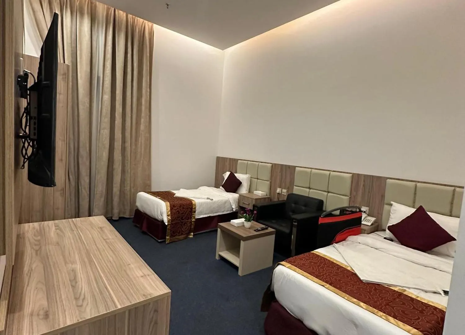 شقق ديوان النزهة لشقق المخدومة Mecca Apartment